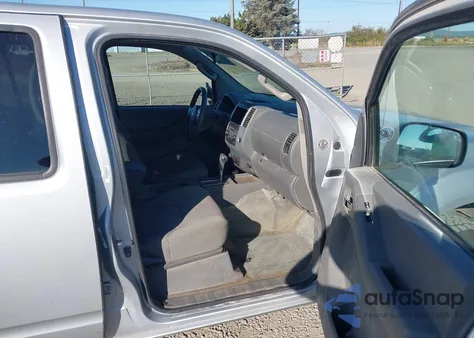 2014 Nissan Frontier Pro-4X/S/Sl/Sv z USA, uszkodzony, nr VIN 1N6AD0EV2EN744249